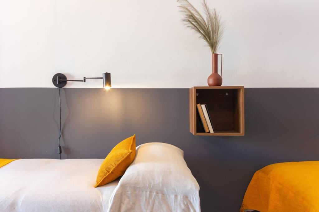 Duplex With Terrace Near Bcn Apartment Terrassa Ngoại thất bức ảnh